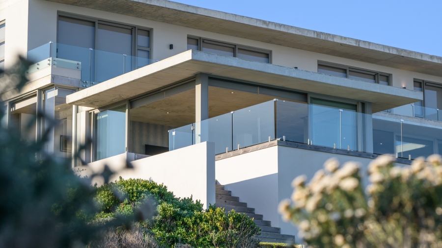 5 Bedroom Property for Sale in Suiderstrand Western Cape